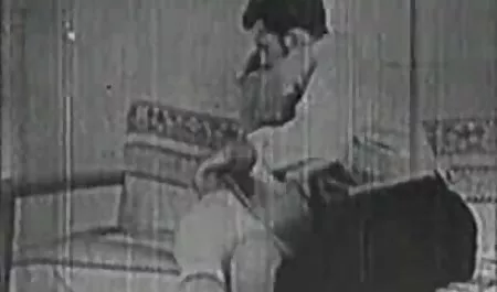 دختر سکسی بزرگ کندی چارمز سکس قفسه سینه تپش قلب